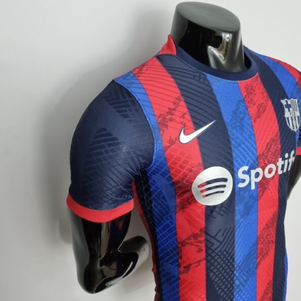 camisa do barcelona vermelho e azul