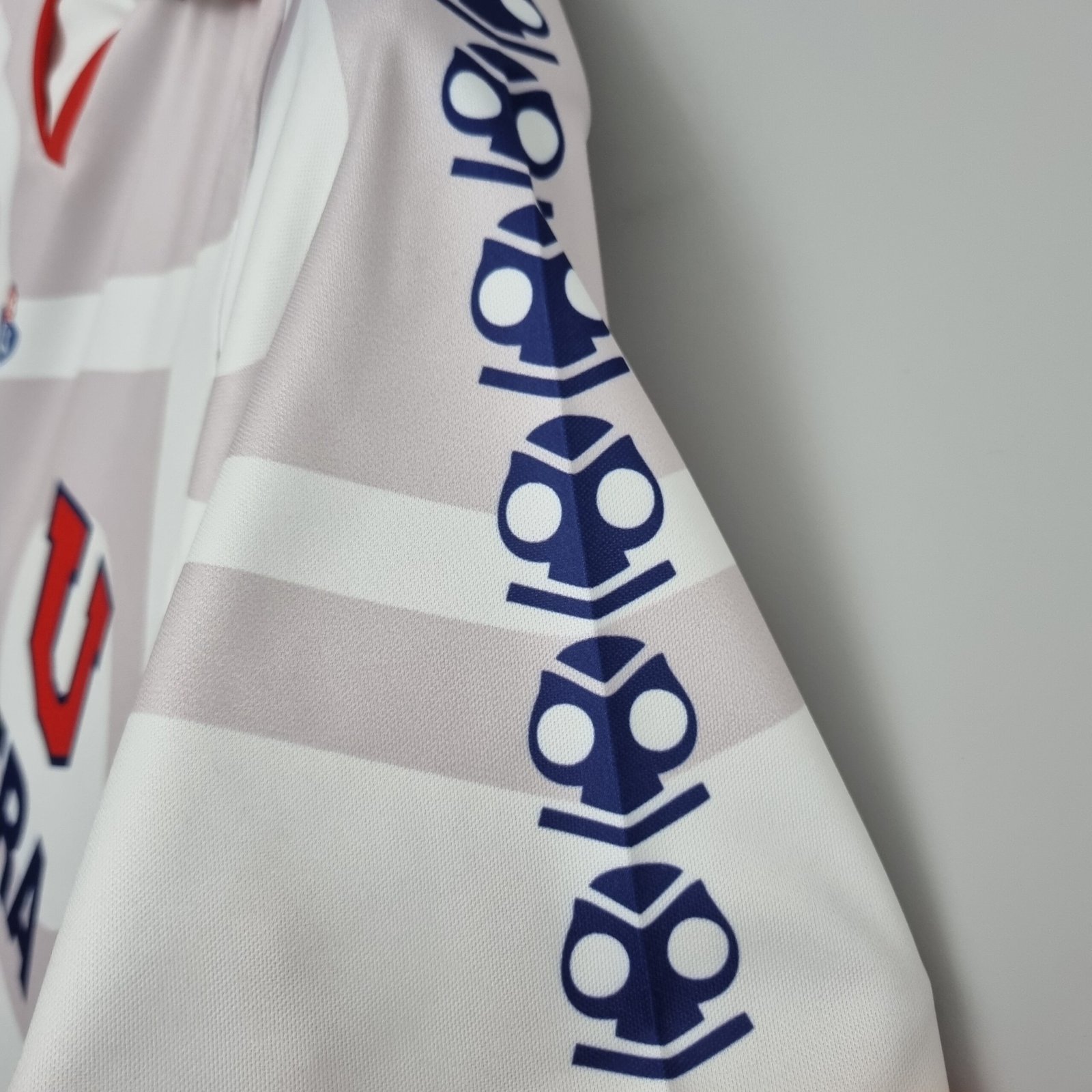 camisa-retro-universidad-do-chile-1996-branca-masculina