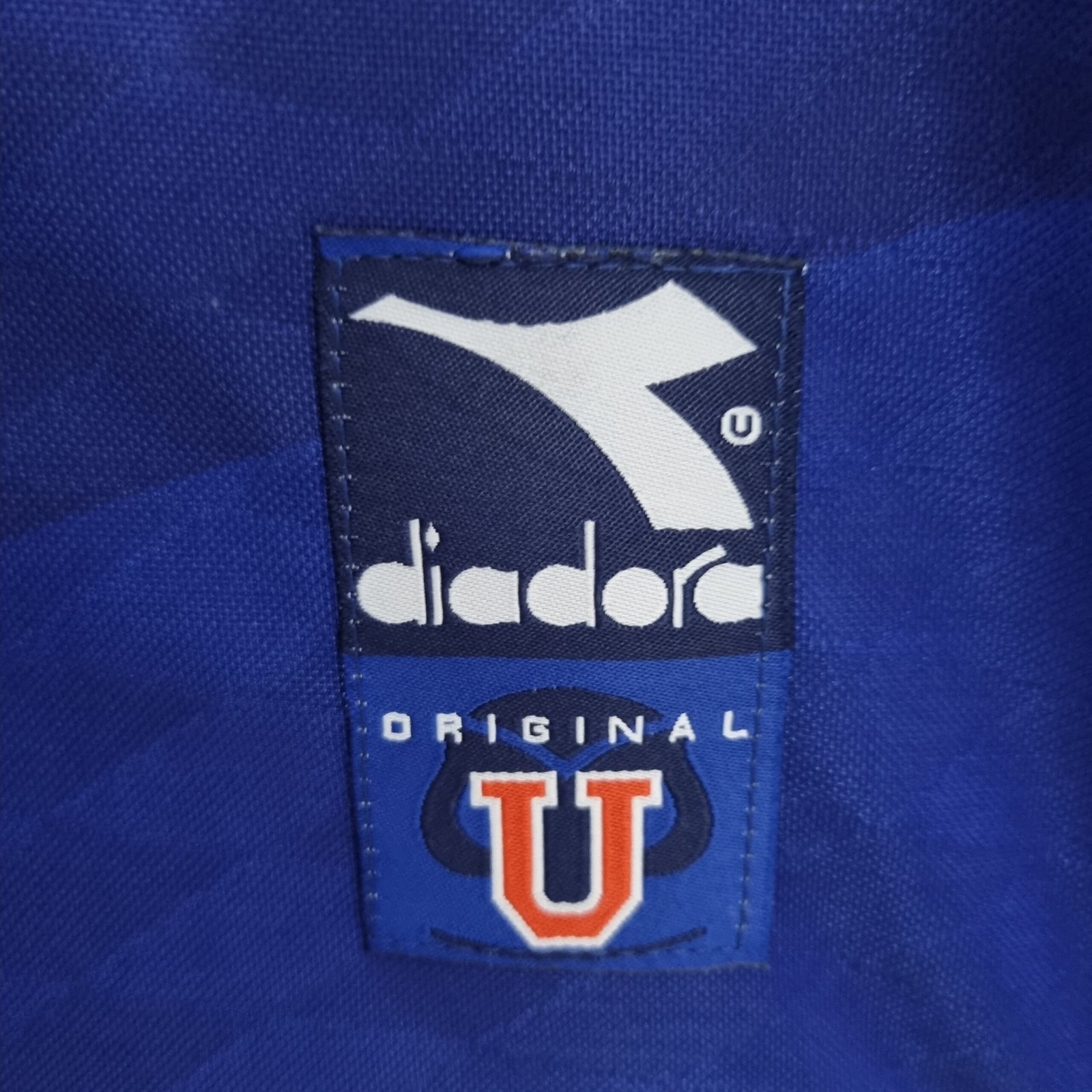 camisa-retro-universidad-do-chile-1996-azul-manga-longa