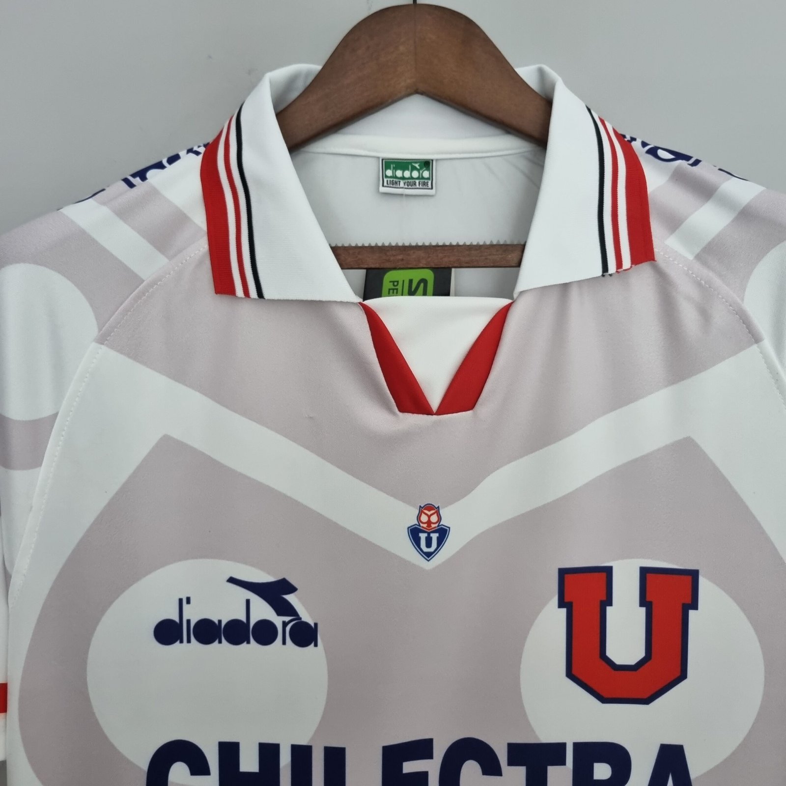 camisa-retro-universidad-do-chile-1996-branca-masculina