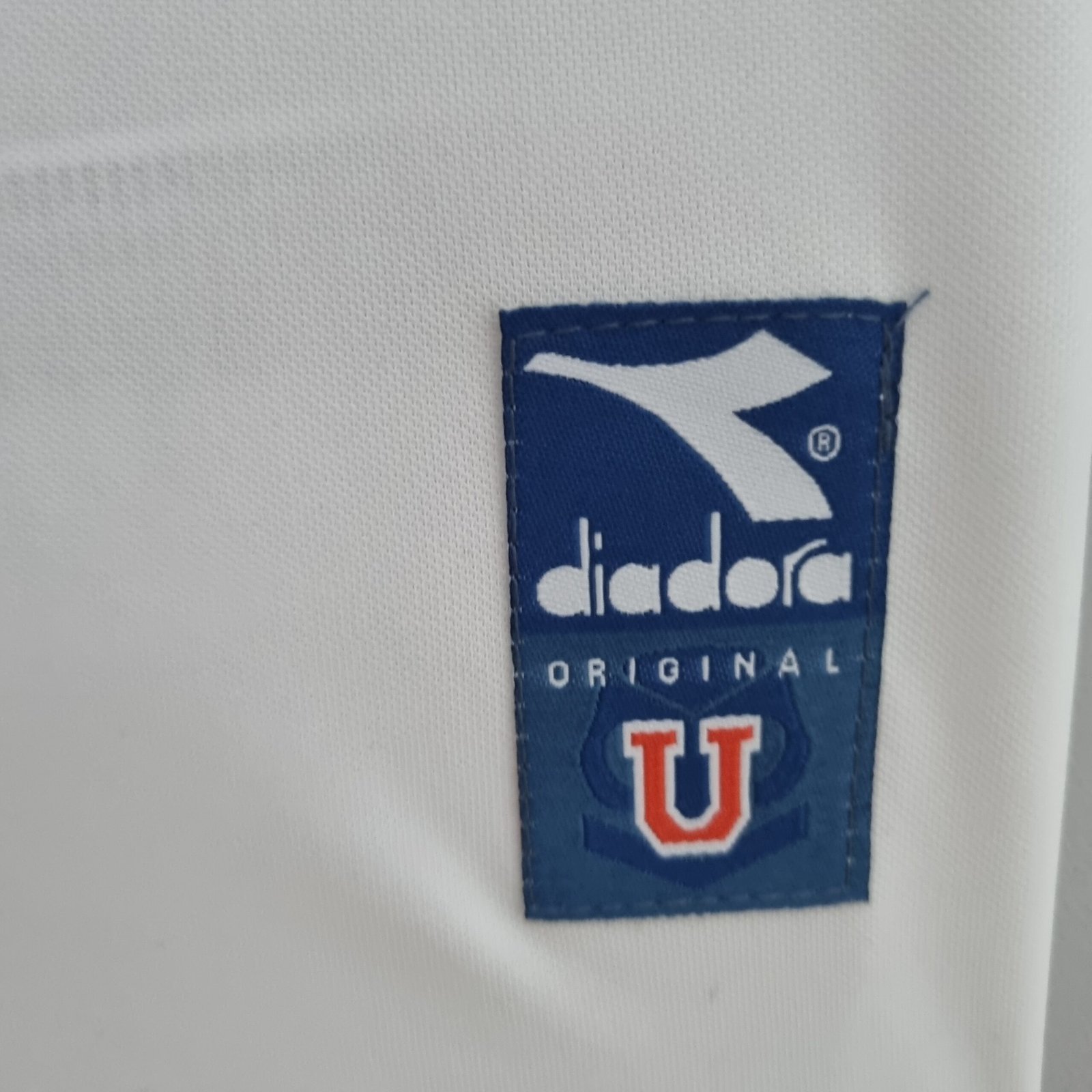 camisa-retro-universidad-do-chile-1996-branca-masculina