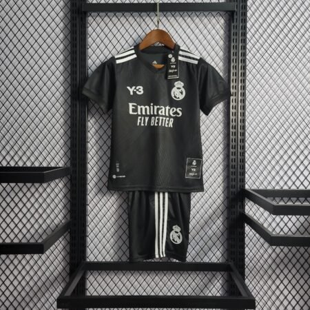 Kit Infantil Real Madrid Preta Unissex 22/23