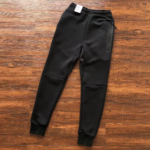 Conjunto Blusão + Calça Nike Vermelho Tech Fleece