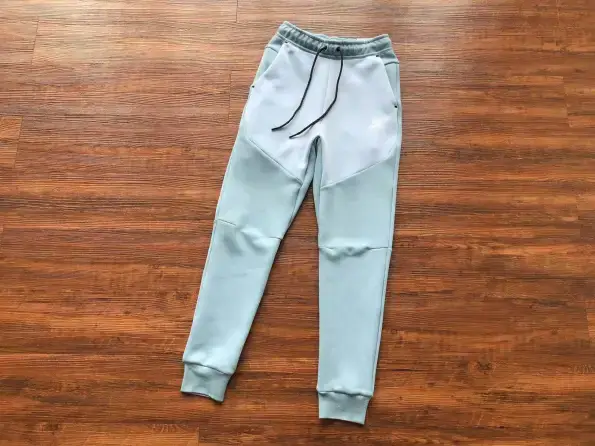 Conjunto Blusão e Calça Moletom Nike-Azul Claro