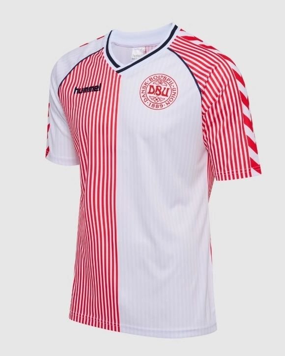 Snapinsta.app_352226466_1316055752320760_7501776142560392337_n_1024 Camisa Dinamarca 1986 Comemorativa Branca 2023/24