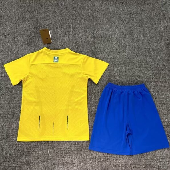 Kit Infantil do Al Nassr Amarela CR7 Nike 2023/24