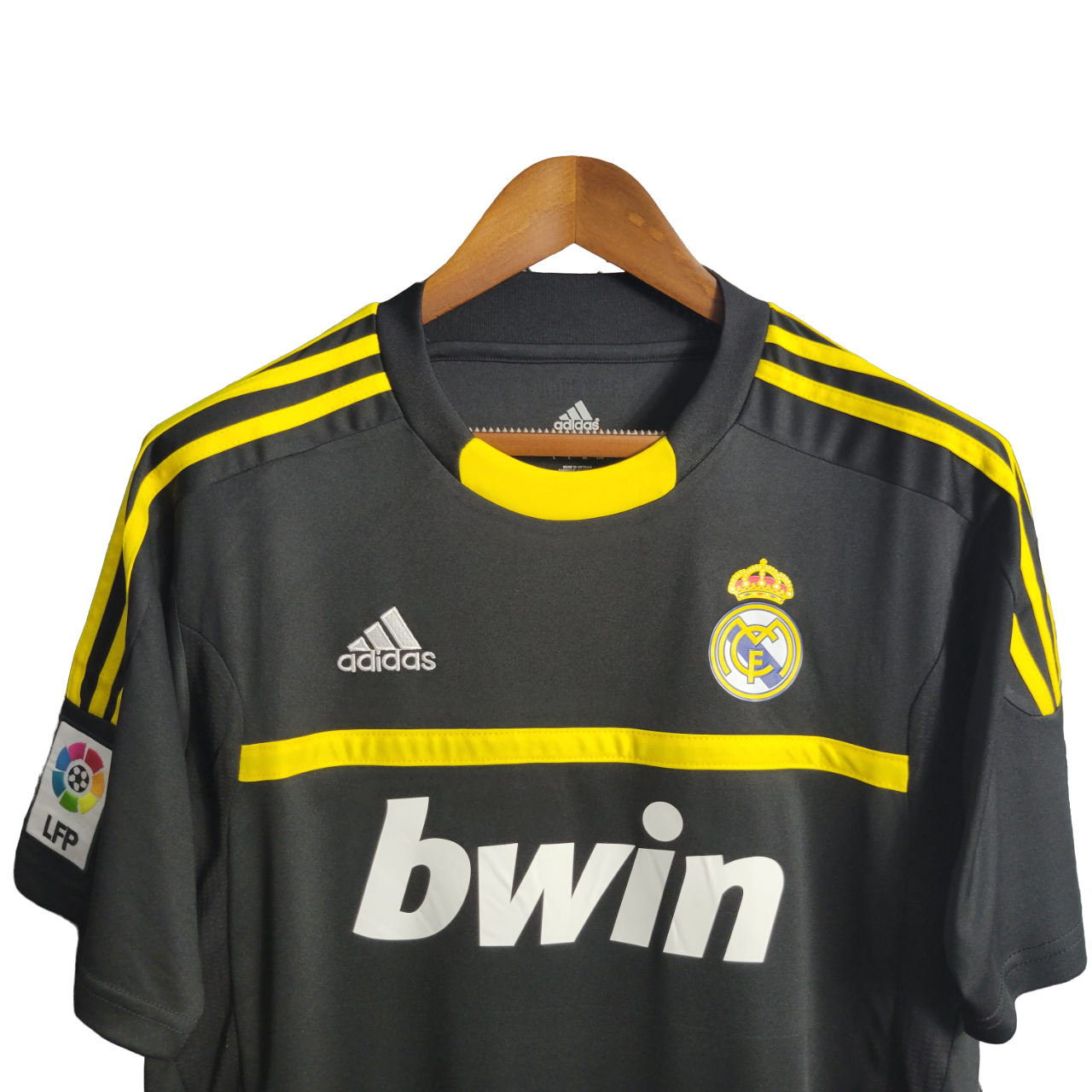 a258701a-PhotoRoom.png-PhotoRoom Camisa Real Madrid Goleiro Preta 2011/12 Masculina