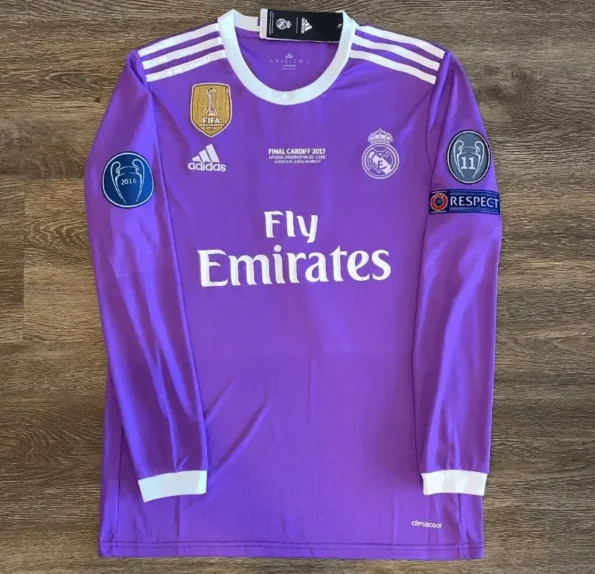 Camisa Cr7 Real Madrid Roxo Final Cardiff 2017 Manga Longa - Malta