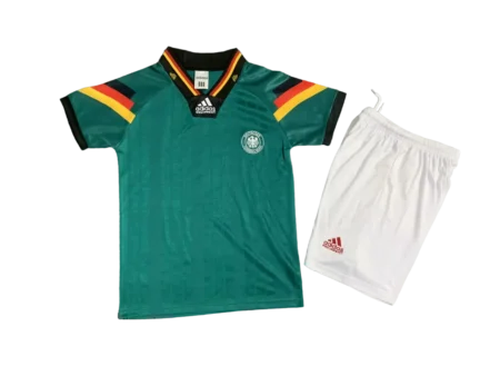 Kit Infantil Seleção da Alemanha 1992 Away Verde Unissex