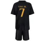 Kit Infantil Vini Jr #7 Real Madrid III Preta 2023/24