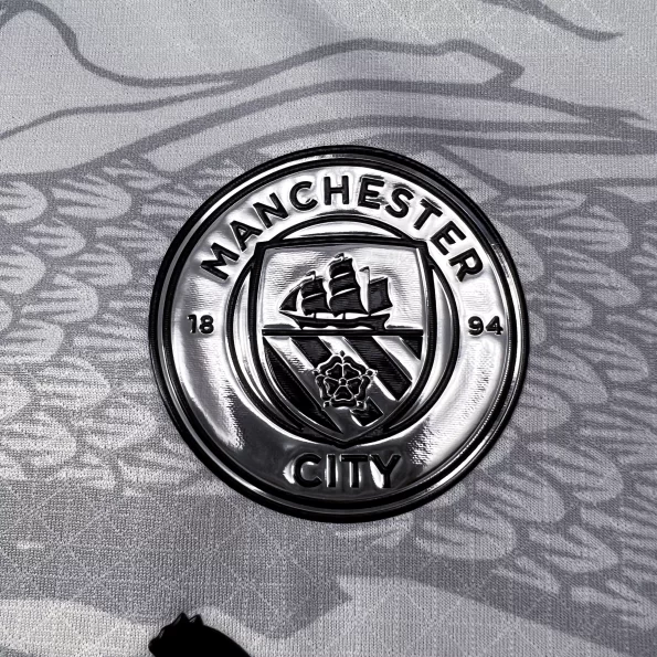 Camisa Manchester City Branca Dragão de Madeira 2024/25 Jogador