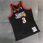 Regata NBA Mitchell & Ness Retrô Preta Philadelphia 76ers 2000/01 Iverson #3