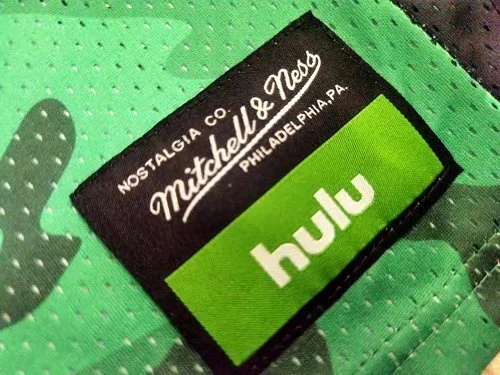 Regata NBA Mitchell & Ness x Hulu Mesh Verde Regata NBA Mitchell & Ness x Hulu Mesh Verde