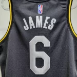 regata-nba-nike-swingman-lakers-select-series-mvp-james-6-11-b6bf81017ae84c1a4216629926530692-1024-1024