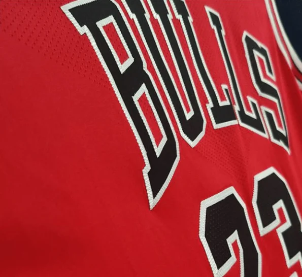 Regata NBA ICON AUTHENTIC Chicago Bulls Vermelha Jordan #23