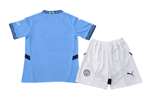 Kit Infantil Manchester City Azul Home I 2024/25 Unissex Kit Infantil Manchester City Azul Home I 2024/25 Unissex