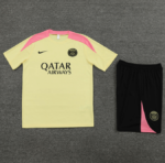 Conjunto de Treino PSG Camisa Amarelo + Bermuda Preto 202/25