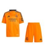 kit-infantil-reserva-real-madrid-mbappe-9-2024-25-laranja-loja-malta-esportes