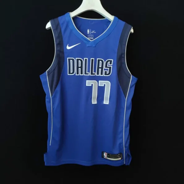 Regata NBA AUTHENTIC Dallas Mavericks Azul 20-21 DONCIC #77