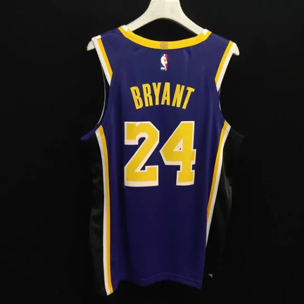 Regata NBA AUTHENTIC Los Angeles Lakers Roxo 20-21 BRYANT #24