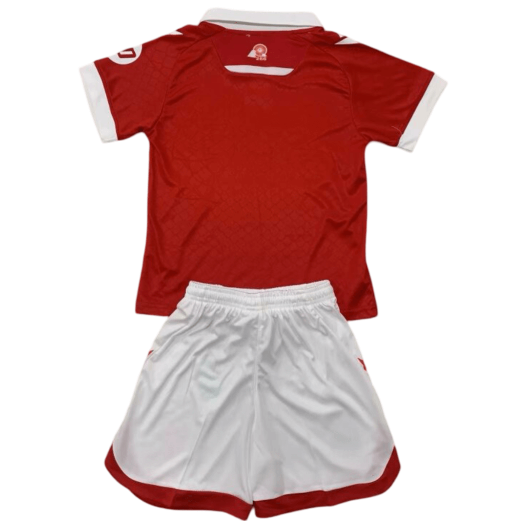 Kit Infantil Titular Wrexham Vermelha I 2024/25 Unissex Kit Infantil Titular Wrexham Vermelha I 2024/25 Unissex