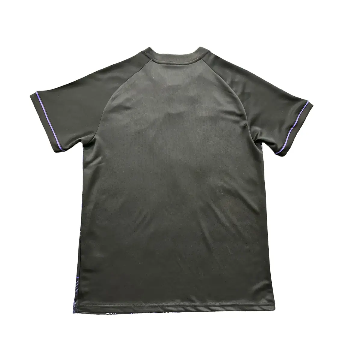 camisa-real-madrid-especial-halloween-preta-roxo-2024-25-masculina- Camisa Real Madrid Especial Halloween Preta/Roxo 2024/25 Masculina