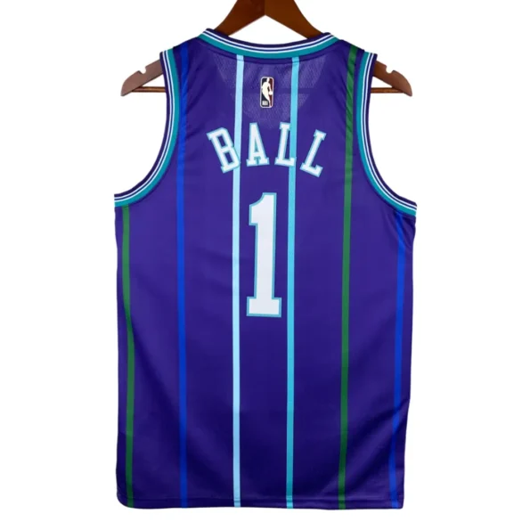 Regata NBA Classic Swingman Charlotte Hornets Azul Ball #1