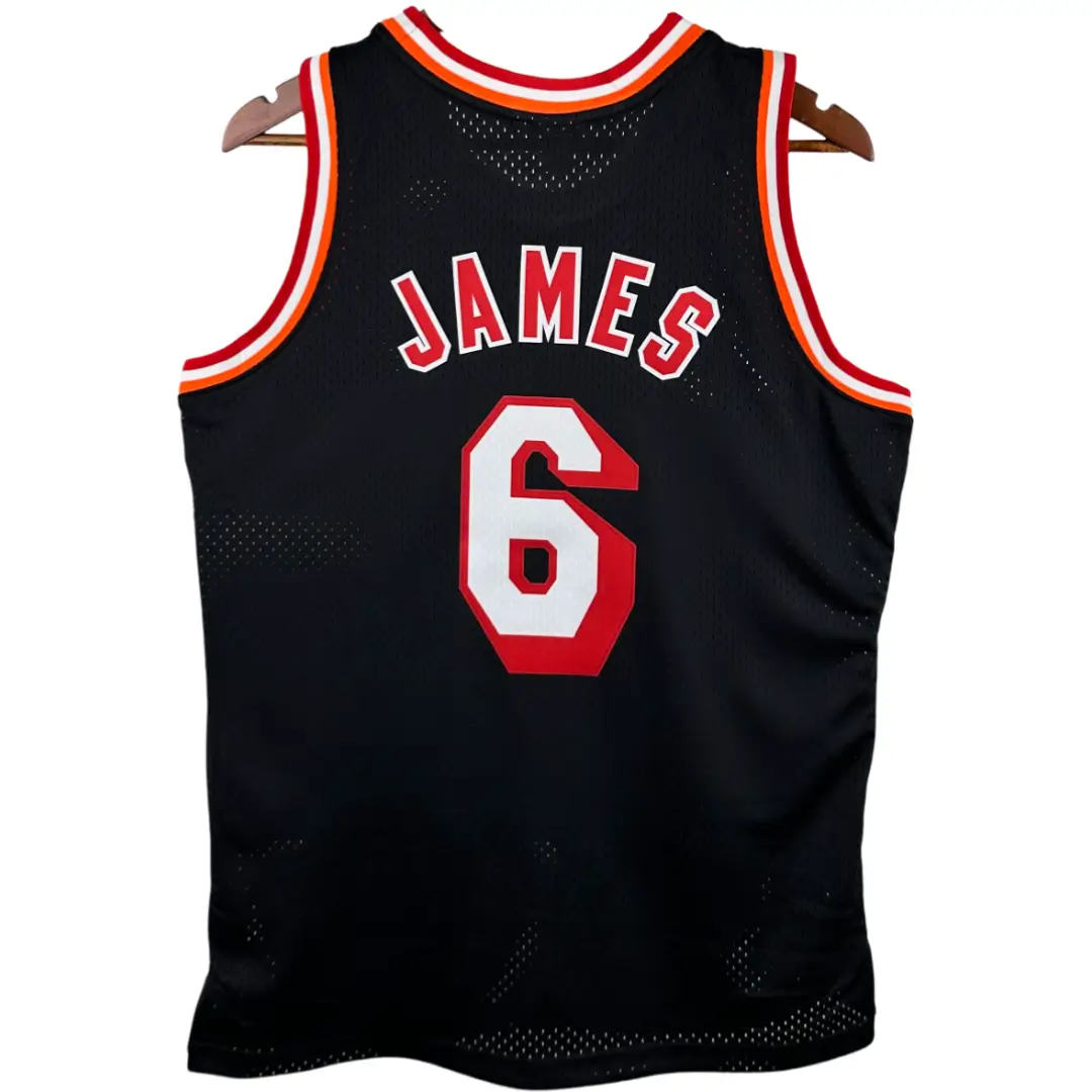 regata-nba-mitchell-ness-miami-heat-preta-2013-lebron-james-6- Regata NBA Mitchell & Ness Miami Heat Preta 2013 LeBron James #6
