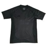 camisa-real-madrid-all-black-especial-2024-25-masculina