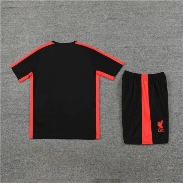 Conjunto Liverpool Treino Camisa e Short Preto Full 2023/24