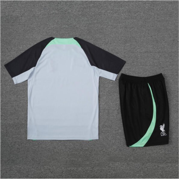 Conjunto Liverpool Treino Camisa e Short Cinza/Preto 2023/24