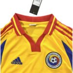 camisa-romenia-2000-home-amarela-retro-masculina