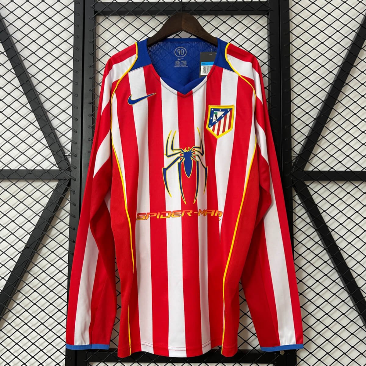 camisa-atletico-de-madrid-home-2004-05-spider-man-manga-longa- Camisa Atlético de Madrid Home Spider Man 2004 Manga Longa