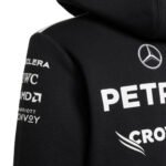 jaqueta-maletom-mercedes-amg-petronas-f1-team-preta-adidas-2025-26
