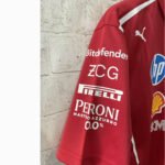 camisa-scuderia-ferrari-polo-vermellha-pro-2025-26-team-masculina