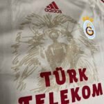 camisa-galatasaray-bege-2010-11-away-masculina