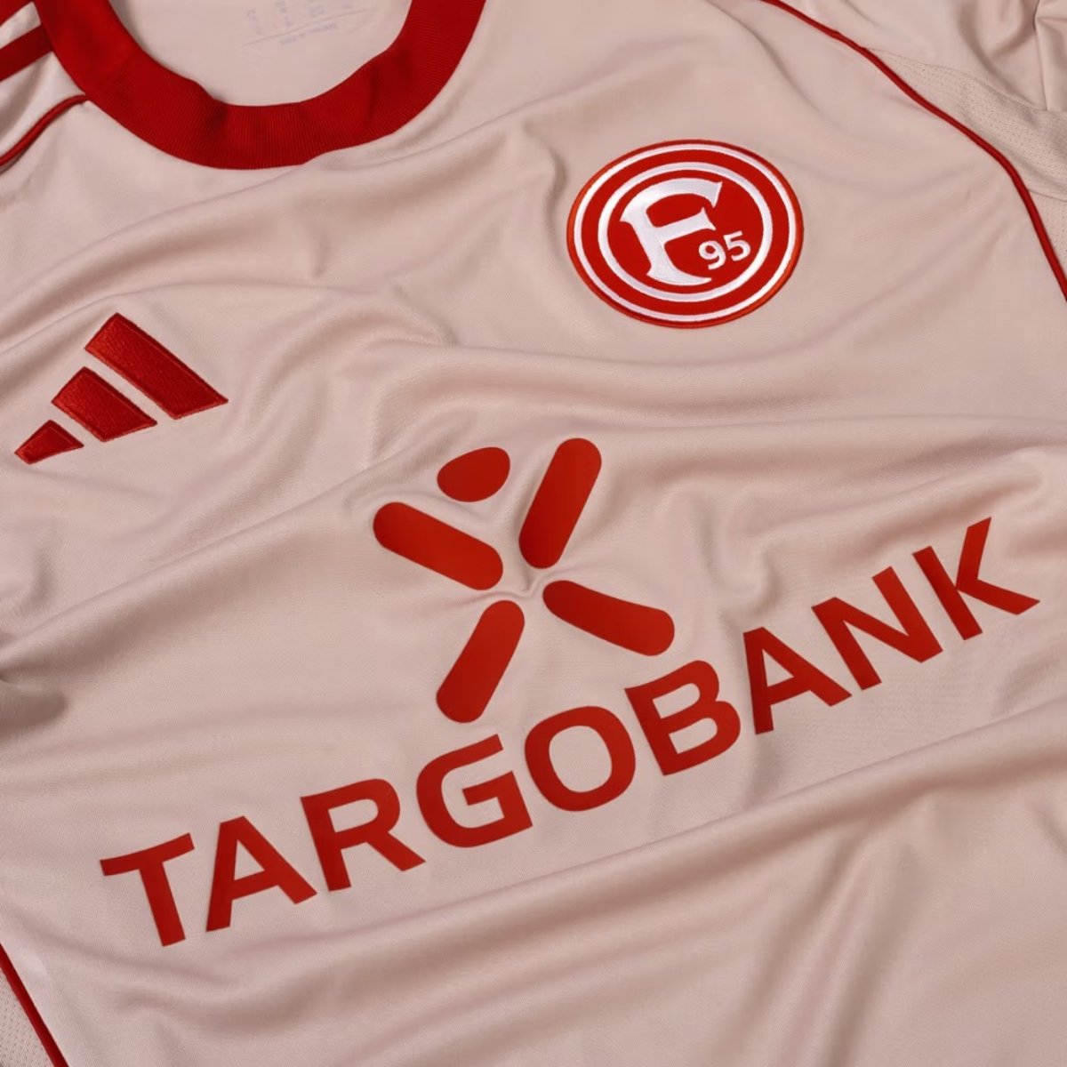 camisa-fortuna-dusseldorf-bege-2025-26-third-masculina (2) Camisa Fortuna Dusseldorf Marron 2025/26 Third Masculina