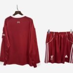 Kit-infantil-Liverpool-bege-2025-26-away-manga-longa (2)