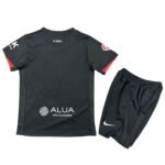 Kit-infantil-Mallorca-Preto-e-Vermelho-25-26-Away-Unissex (1)