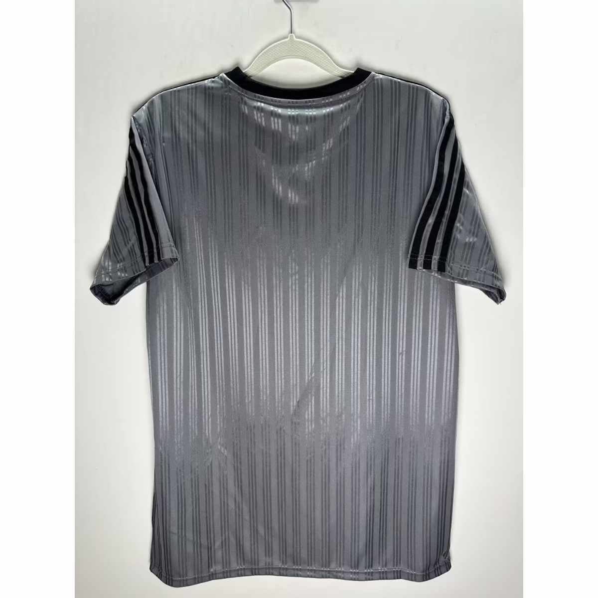 camisa-cinza-adidas-2025-26-3-stripes-originals-masculina (2) Camisa Adidas 2025/26 Cinza 3 Stripes Originals Masculina