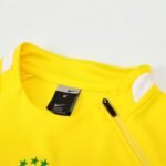 jaqueta-brasil-amarela-guarana-nike-2025-26-masculina