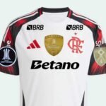 camisa-do-flamengo-campeao-libertadores-2025-branca-reserva-masculina