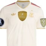 camisa-do-flamengo-campeao-libertadores-2025-creme-reserva-feminina (3)