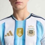 camisa-selecao-argentina-azul-branco-i-copa-2026-27-home-manga-longa-jogador-KA8068