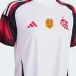 camisa-flamengo-branca-reserva-camepao-brasileiro-2025-feminina (1)