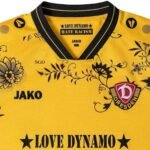camisa-dynamo-dresden-love-dynamo-amarela-2025-26-hate-racism-masculina