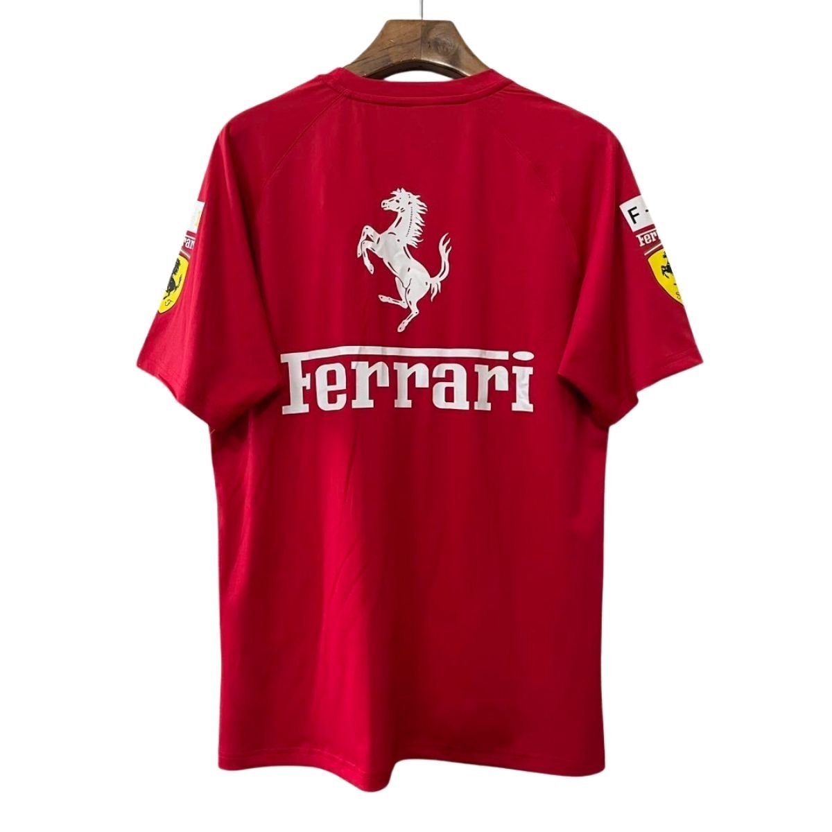 camisa-scuderia-ferrari-team-f1-vermelha-2025-26-masculina (2) Camisa Scuderia Ferrari Team F1 Vermelha 2025/26 Masculina
