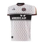 camisa-Bohemian-Kneecap-2026-27–away-II-branca-masculina