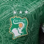 camisa-costa-do-marfim-2026-27-treino-verde-branca-masculina (1)