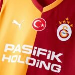 camisa-galatasaray-laranja-2025-26-home-manga-longa
